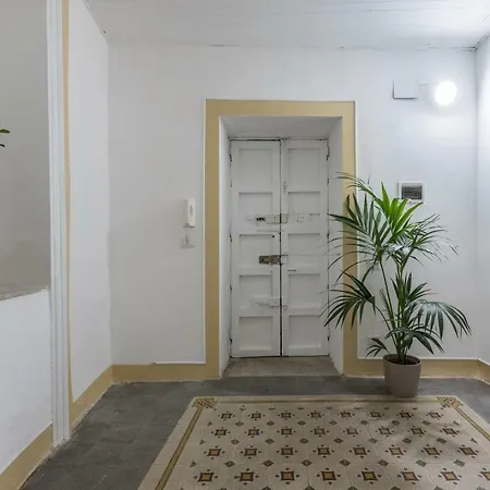Qasr Home Beautiful Apartment In Palermo Exterior photo